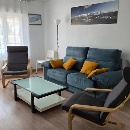 Vivienda Mirasierra Daire *
